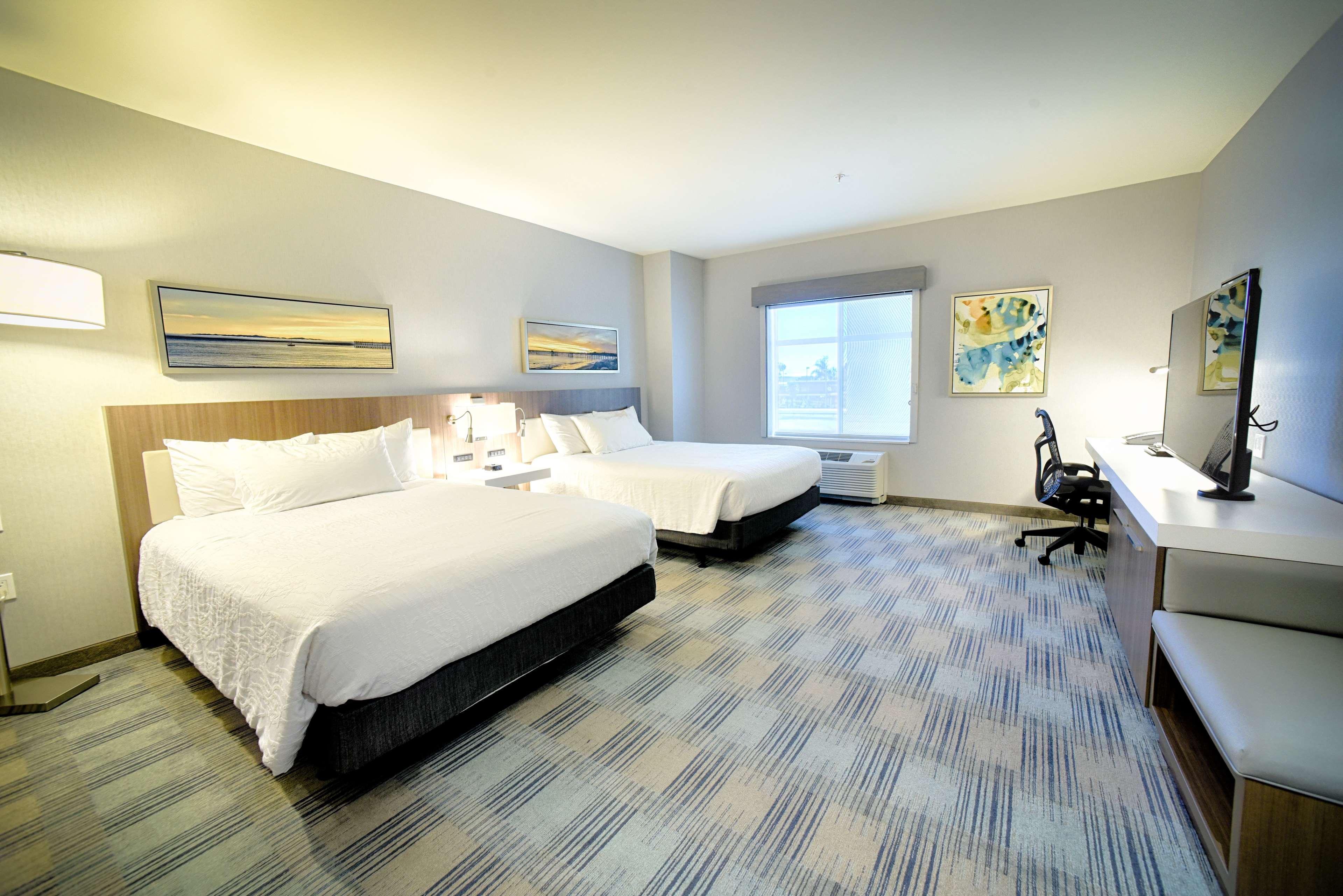 Hilton Garden Inn Santa Barbara/Goleta Exterior photo