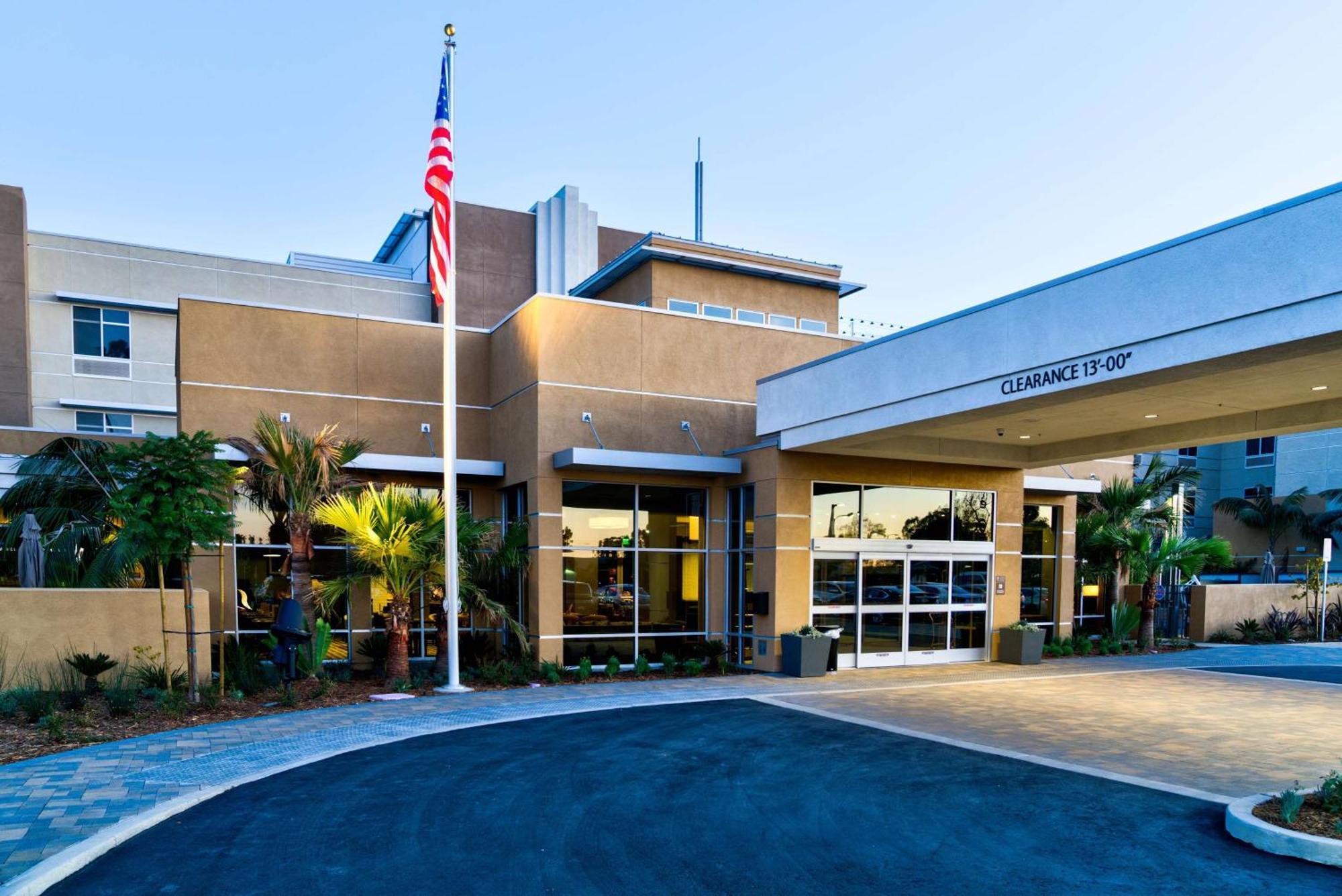 Hilton Garden Inn Santa Barbara/Goleta Exterior photo